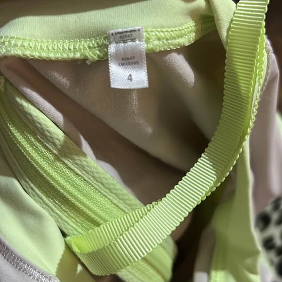 Lululemon Run Warm Up Crew - Picture 6 of 6